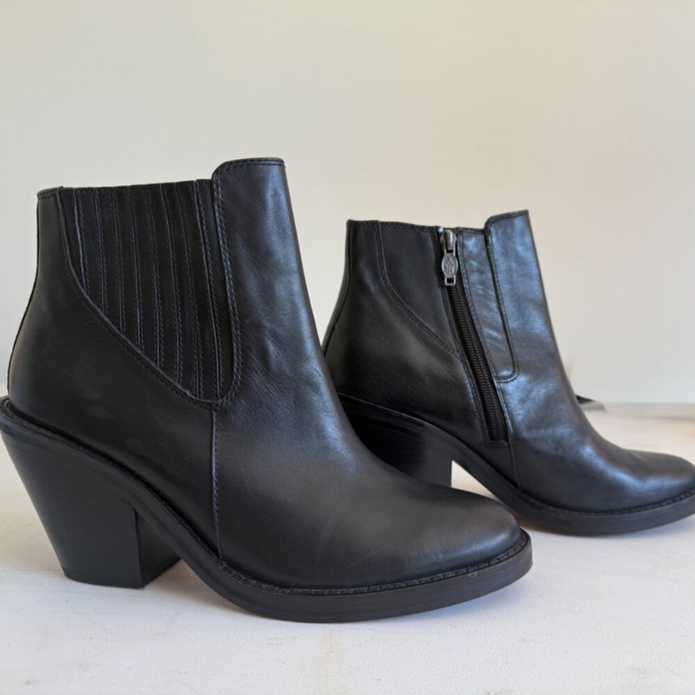 Ash Black leather ankle boots